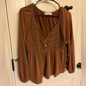 LUCKY BRAND top